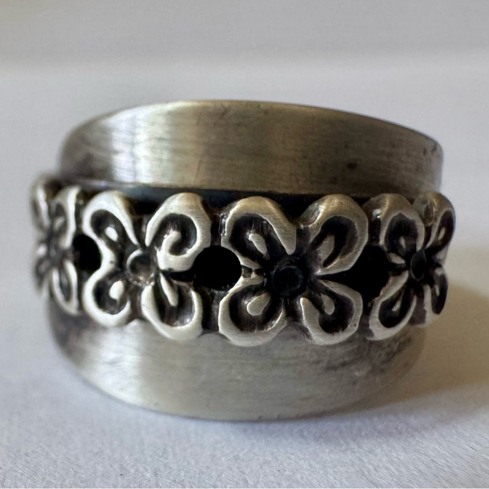 Vintage Beau Sterling Silver Floral ARTISAN Wrap Band Ring Filigree